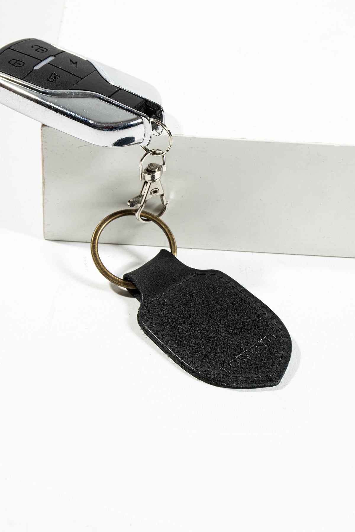 SLIM KEYCHAIN
