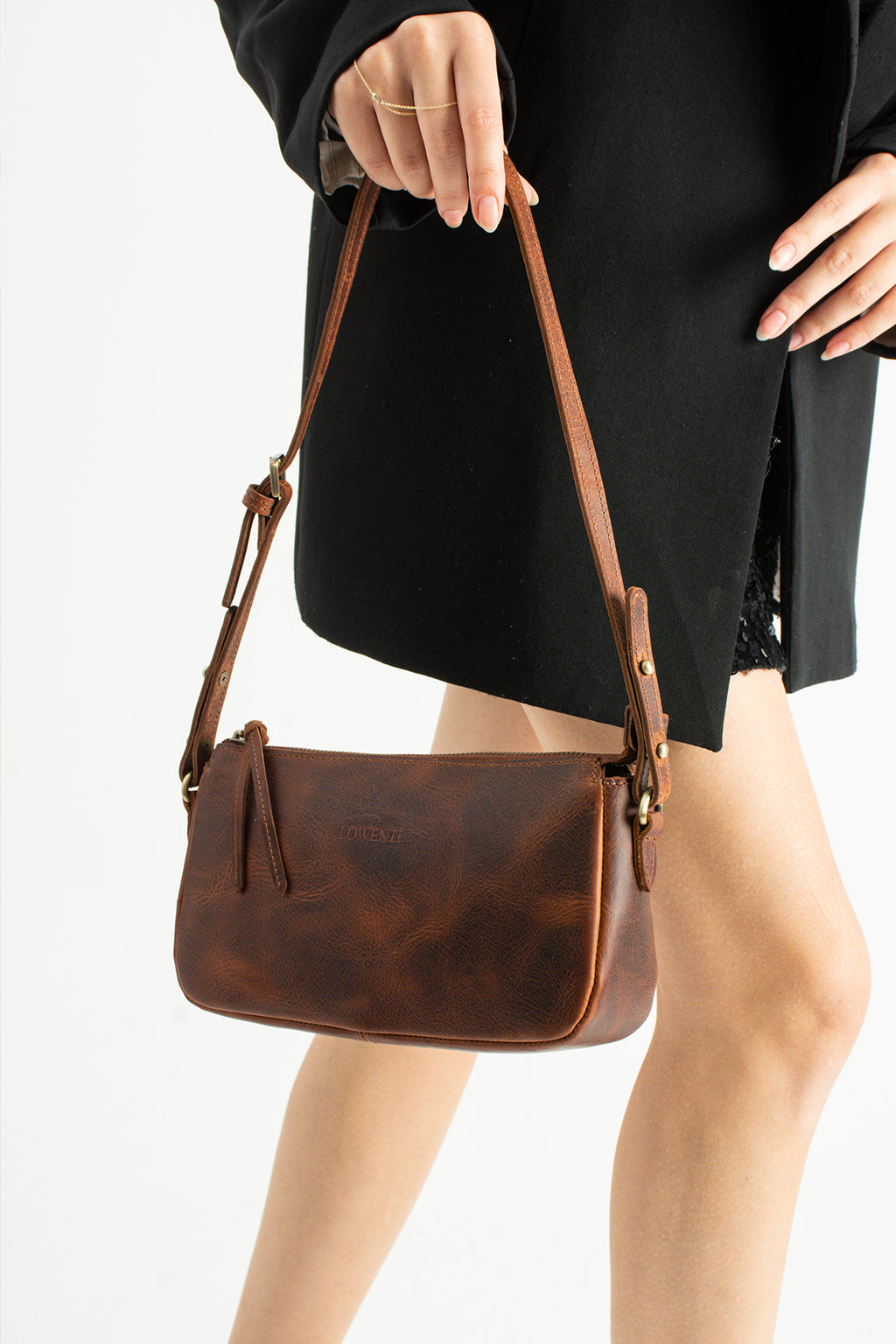 Ophı Leather Shoulder Bag
