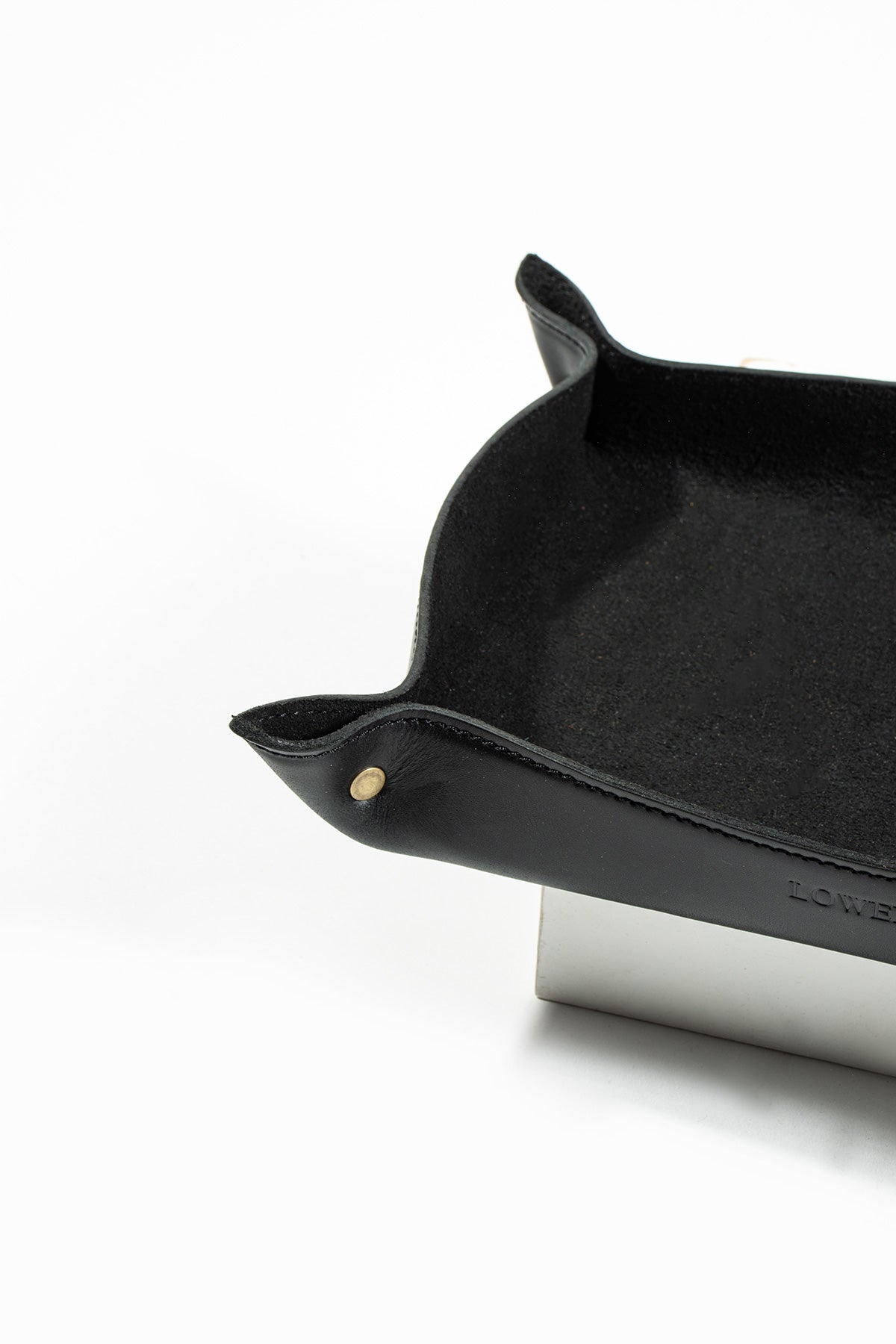 DESKTOP ORGANIZER